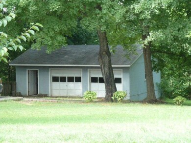 106 N Walnut St, Salisbury, NC 28146 - photo 4