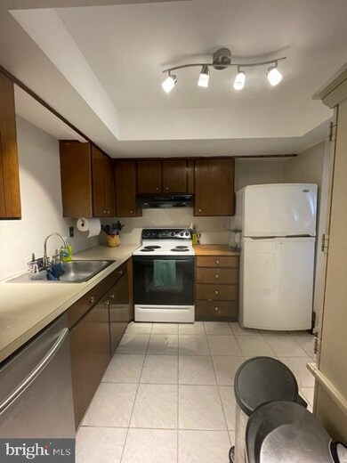 1708 Yardley Commons, Yardley, PA 19067 - photo 5