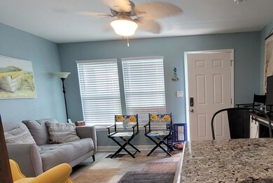 1809 Hillcrest Dr unit 101, Rockport, TX 78382 - photo 3