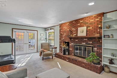 4861 Woodview Dr, Vermilion, OH 44089 - photo 2