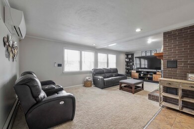 13 Lorna Dr, Auburn, MA 01501 - photo 3