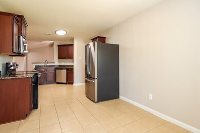 12066 Quartersawn Ln, Pinehurst, TX 77362 - photo 6