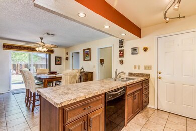 Kitchen, Dining Room