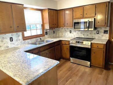 168 Sherwood Dr, Manchester, TN 37355 - photo 4