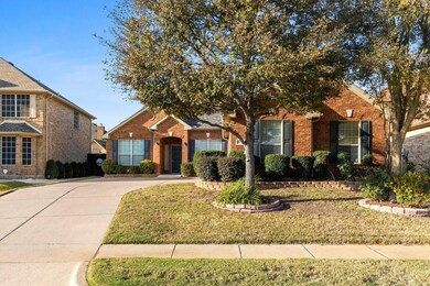 5447 Brazoria Dr, Grand Prairie, TX 75052 - photo 2