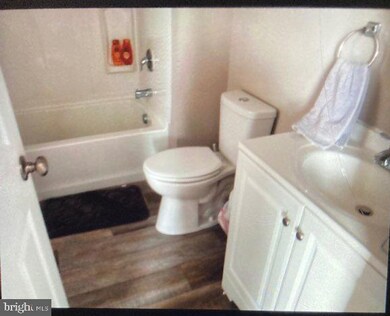 16 18 E Washington St, Paulsboro, NJ 08066 - photo 6