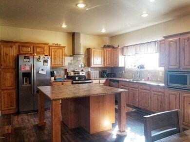 scenic kitchen 1