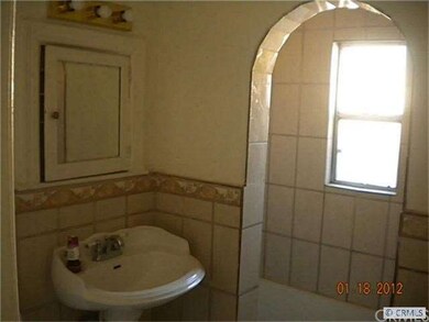 Spacious bathroom