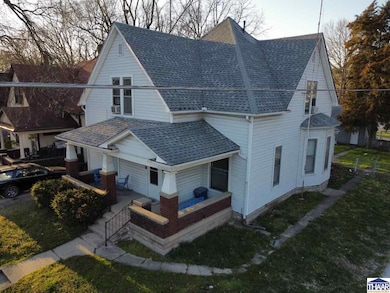 2232 Sycamore St, Terre Haute, IN 47807 - photo 2