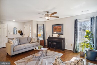 19911 Dunstable Cir, Germantown, MD 20876 - photo 4