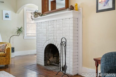 18-web-or-mls-1219 Giddings Ave SE, Gran