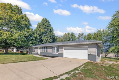 1925 W Fillmore St, Vandalia, IL 62471 - photo 3