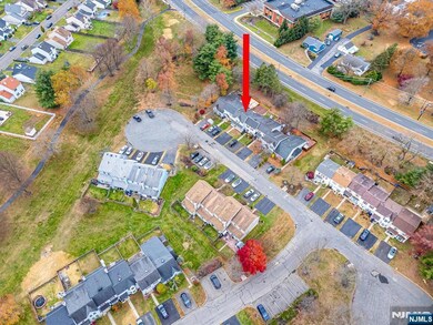 28 Cosgrove Ct, East Brunswick, NJ 08816 - photo 4