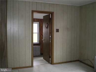 1099 Riverside Dr, Pottstown, PA 19465 - photo 6