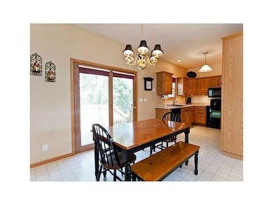 Eat-in Kitchen.