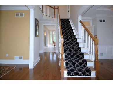 Entry/Foyer. HARDWOOD FLOORING AND AN EASY BREEZY 