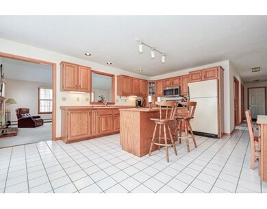 159 Stearns Rd, Marlborough, MA 01752 - photo 2