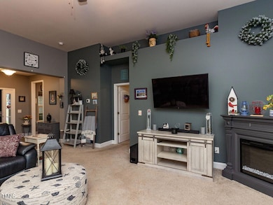 006-1280x960-family-room