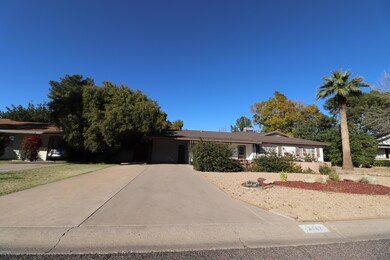 Spacious Driveway