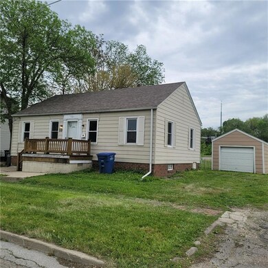 13 Edison house & garage