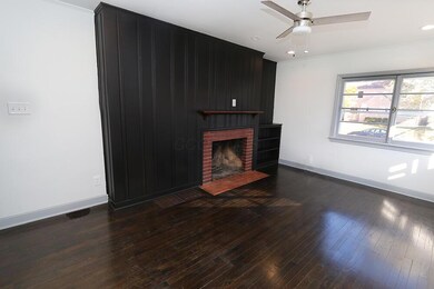 99-101 N. Brinker 27