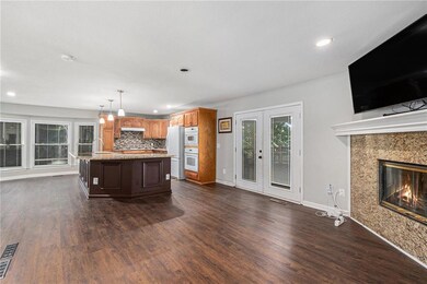 6216 Greenwood St, Shawnee, KS 66216 - photo 4