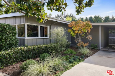 1260 S Euclid Ave, Pasadena, CA 91106 - photo 2