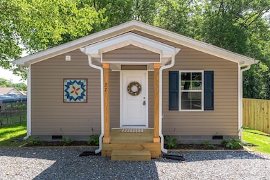 27 Forest Park Rd, Marion, NC 28752 - photo 2