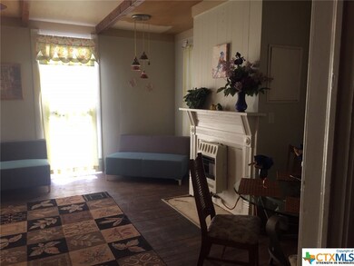 816 W Hopkins St, San Marcos, TX 78666 - photo 2