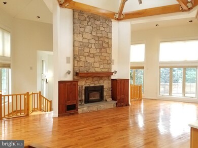 200 Meadow Glen Ln, Reading, PA 19607 - photo 3