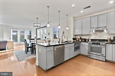 Rhodes Hill Square unit 123, Arlington, VA 22209 - photo 5