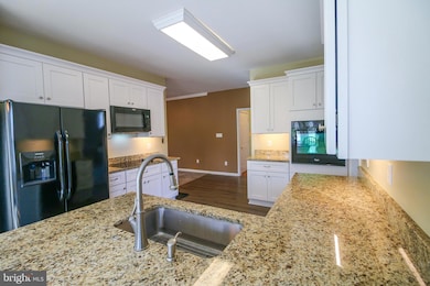 56 Cross Point Dr, Owings, MD 20736 - photo 7