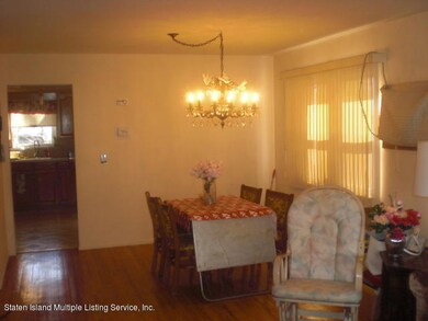 16 Nash Ct, Staten Island, NY 10308 - photo 2