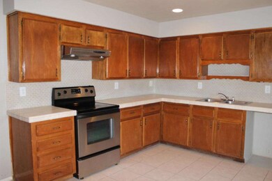 Kitchen 1