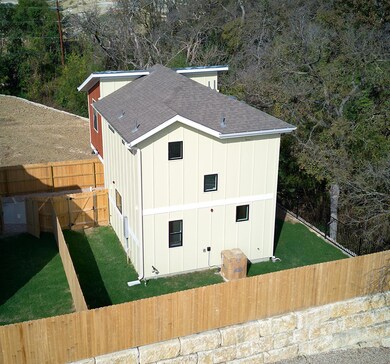 2608 Bristol Dr unit B, Austin, TX 78723 - photo 3