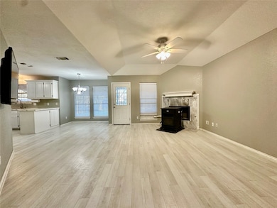 205 N Meadowview Dr, Waxahachie, TX 75165 - photo 5