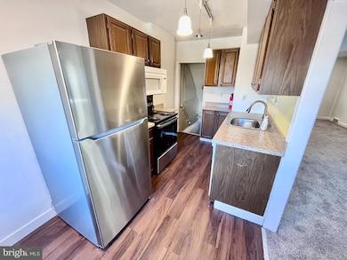 1223 Cobbs St, Drexel Hill, PA 19026 - photo 6