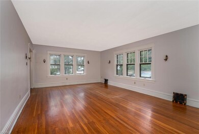 Plenty of windows in the living room
