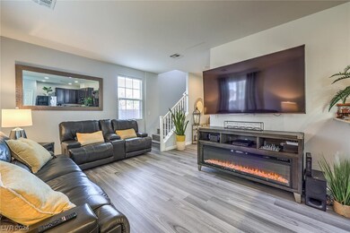 7717 Pista Way, Las Vegas, NV 89179 - photo 5