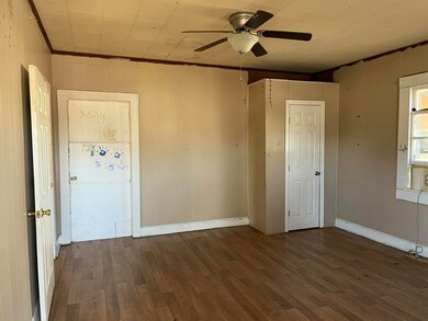 318 Cedar St, La Fayette, GA 30728 - photo 5