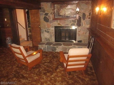 12235 Oakwood Shores St, Wayland, MI 49348 - photo 3