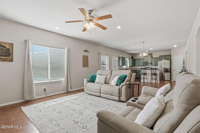 14372 Karen Point, El Paso, TX 79938 - photo 5