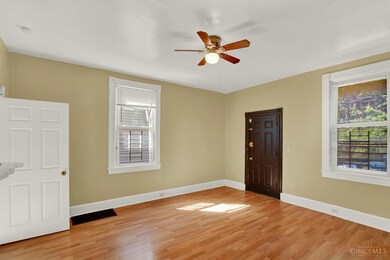 2208 Ravine St, Cincinnati, OH 45219 - photo 6