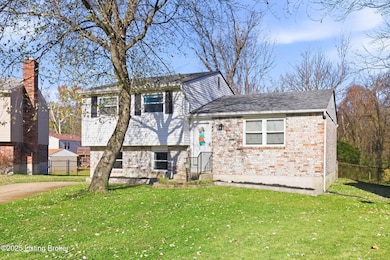 4601 Myrick Place, Louisville, KY 40272 - photo 2