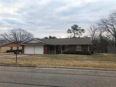 1300 Crestridge St, Ennis, TX 75119 - photo 2