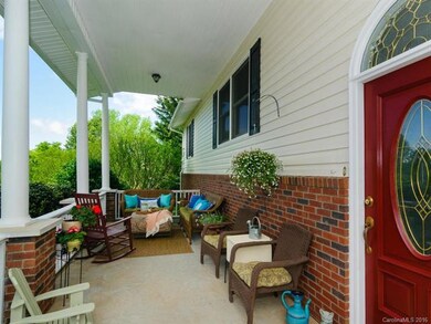 8 Fieldcrest Cir, Asheville, NC 28806 - photo 5