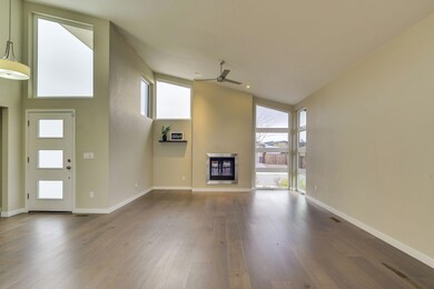 4661 SW Yew Leaf Ct, Redmond, OR 97756 - photo 4