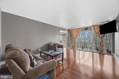 8477 Greenbelt Rd unit 201, Greenbelt, MD 20770 - photo 2