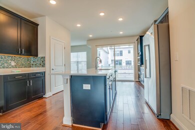 22580 Windsor Locks Square, Ashburn, VA 20148 - photo 7