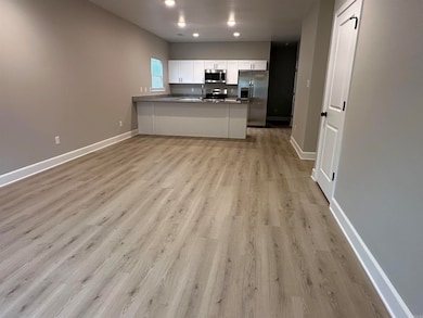 2215 Perry St, Little Rock, AR 72205 - photo 4